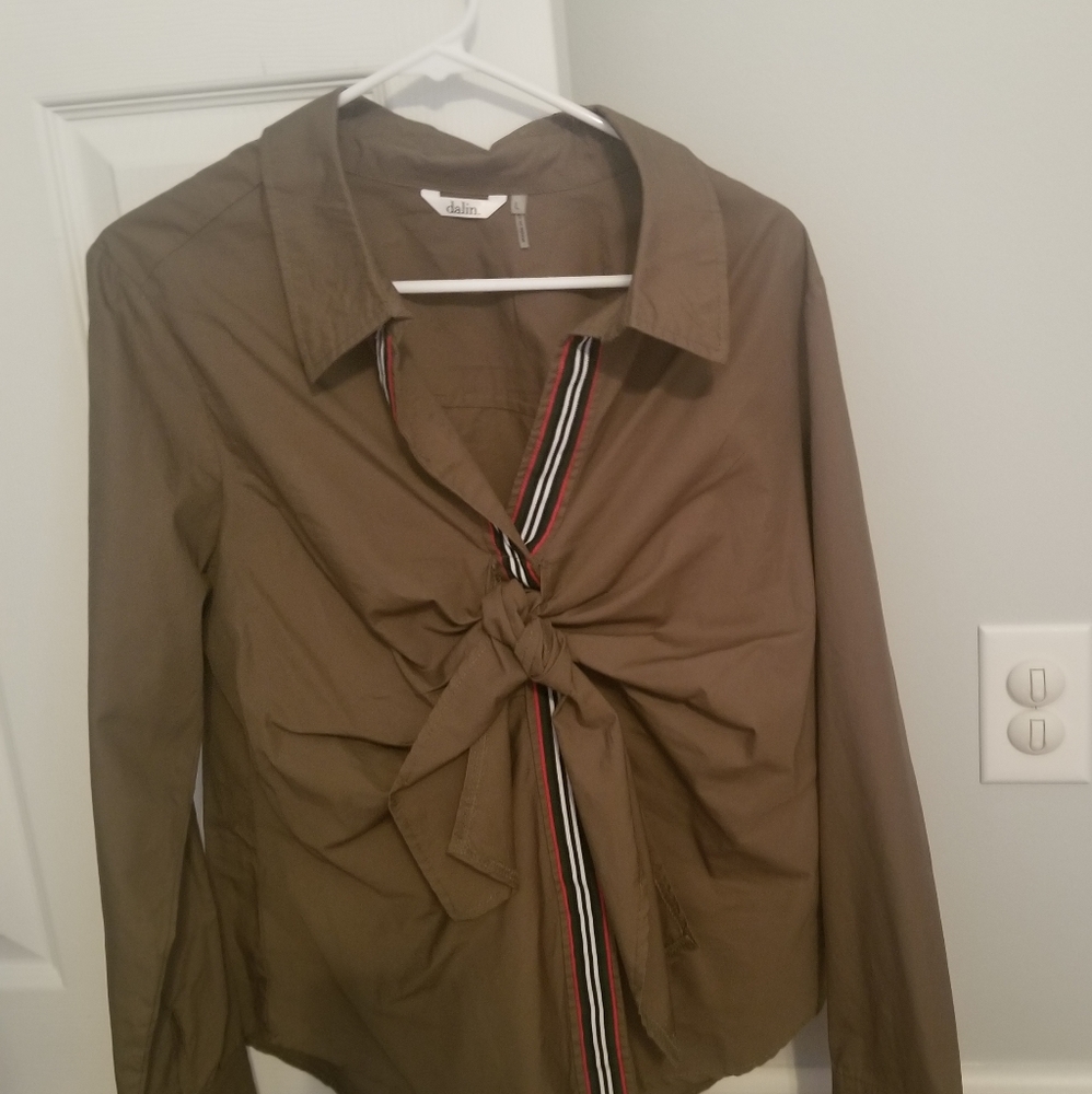 Knot blouse
